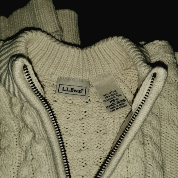 L.L. Bean kids cable knit sweater - Picture 2 of 10
